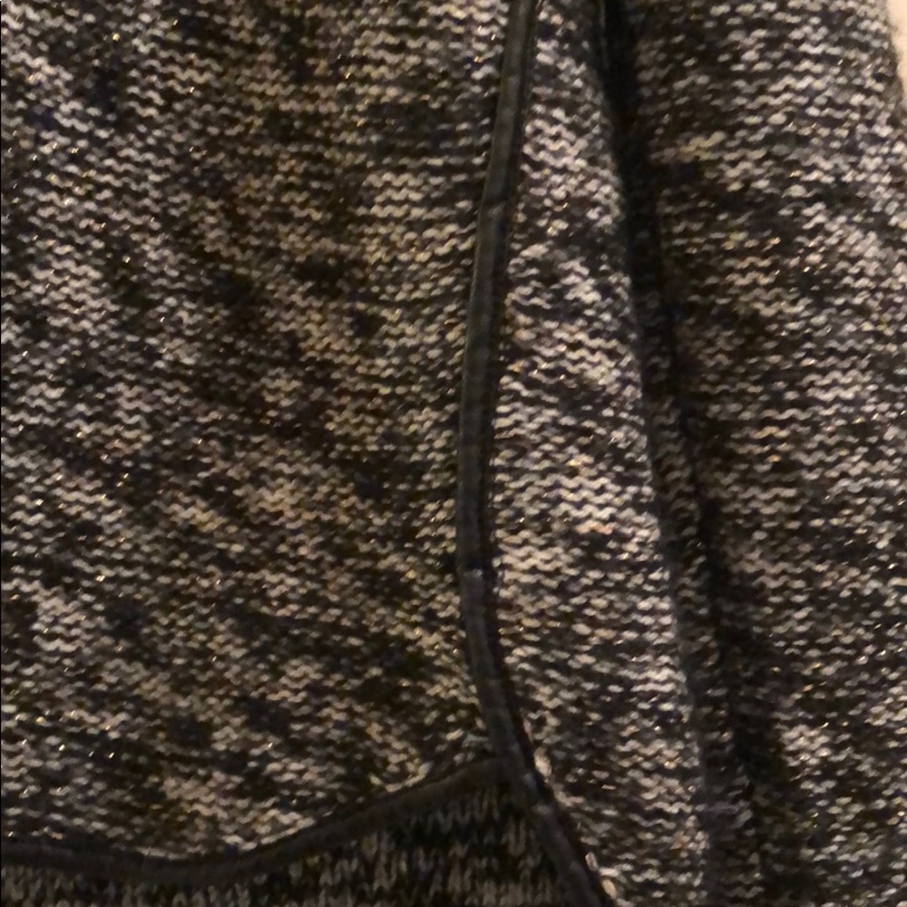 Sweater - Picture 2 of 5